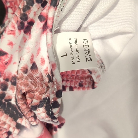 Pink and White Snakeskin Cut Out Front Halter Neck One Piece Swimsuit size Large - Picture 4 of 4